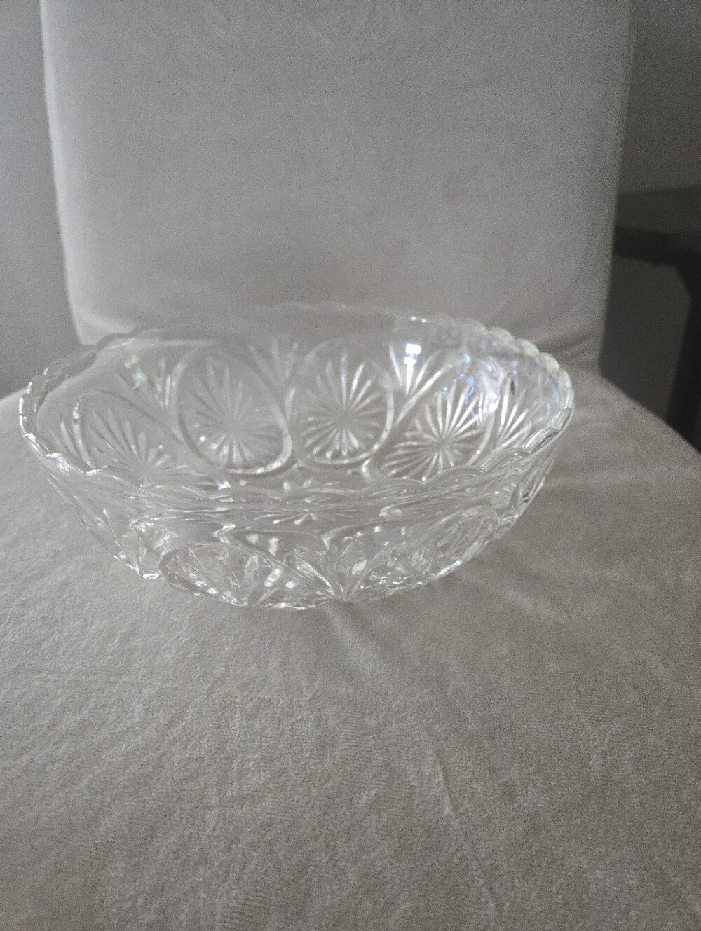 Vintage Glass Bowl  Star & Cameo Medallion Pattern Scalloped Edge